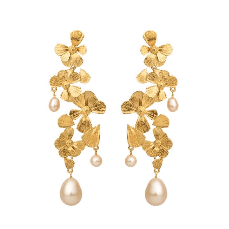 Wildflower Poetry øreringe i 18 karat forgyldt sølv med perler – House of Vincent